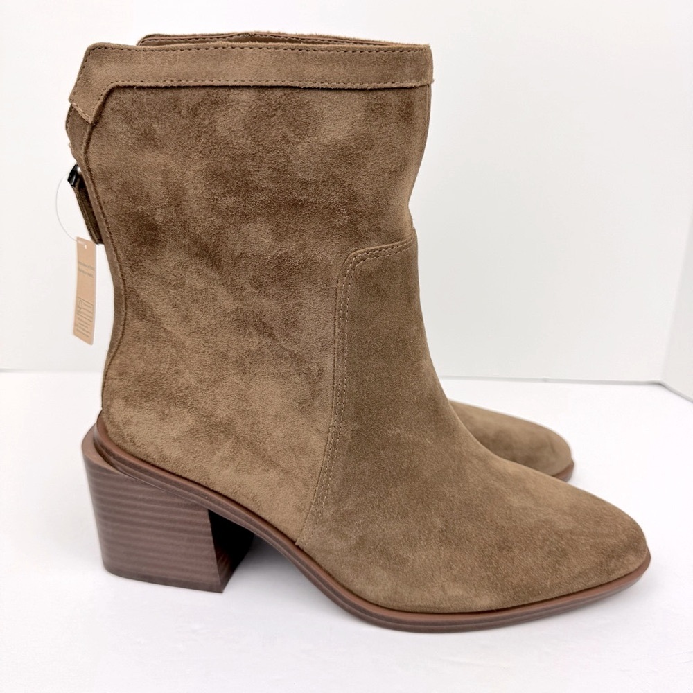 Vince Camuto Water-Repellent Suede Boots. VC- Kortimy NWOT. Size 8.5W. Brown